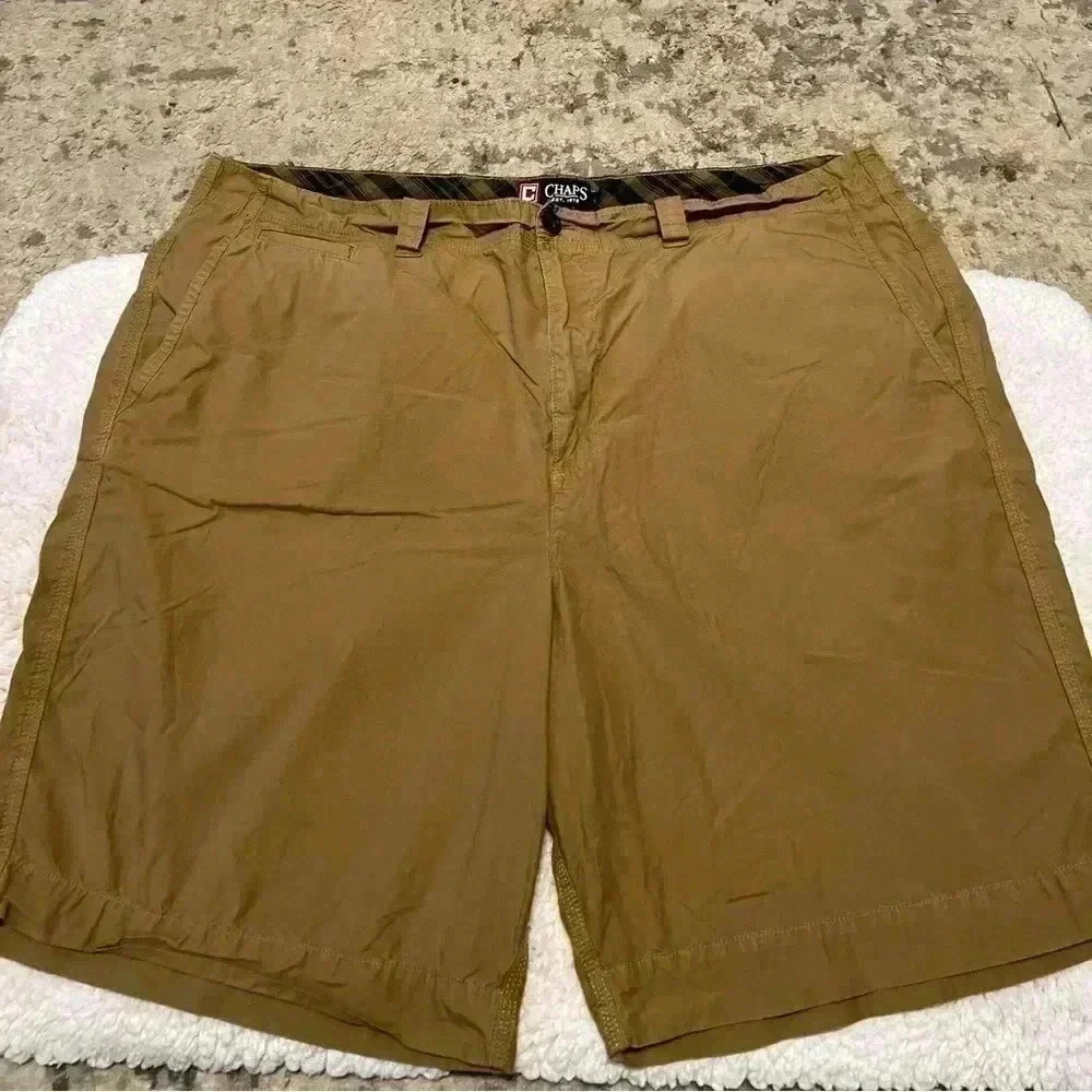 Chaps lightweight khaki men’s shorts size 42 100% cotton casual